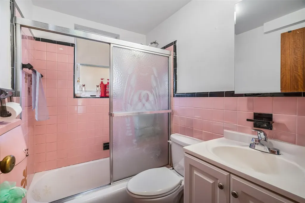 4167 Wilder Avenue Bronx NY 10466