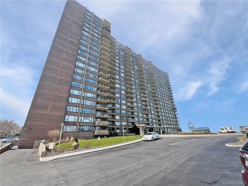 166-25 Powells Cove Boulevard Beechhurst NY 11357