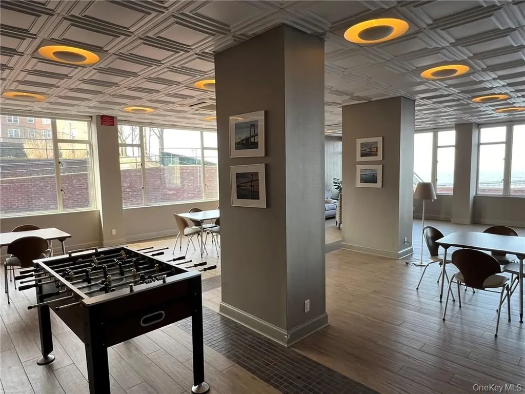 166-25 Powells Cove Boulevard Beechhurst NY 11357