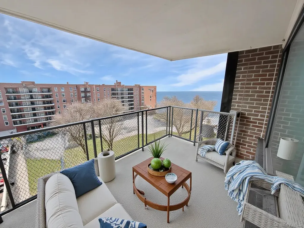 166-25 Powells Cove Boulevard Beechhurst NY 11357