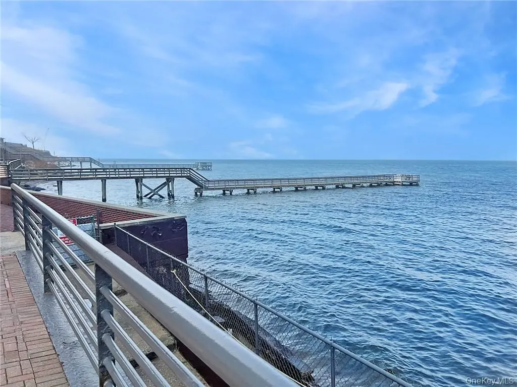 166-25 Powells Cove Boulevard Beechhurst NY 11357