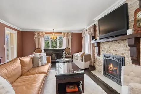 33 Wellesley Place Fishkill NY 12524