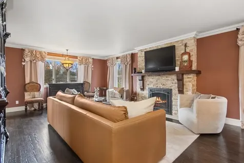 33 Wellesley Place Fishkill NY 12524