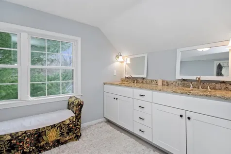 33 Wellesley Place Fishkill NY 12524