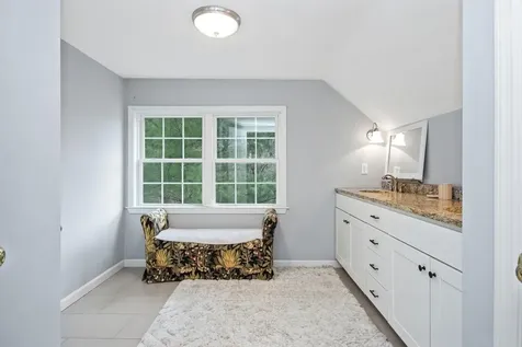 33 Wellesley Place Fishkill NY 12524