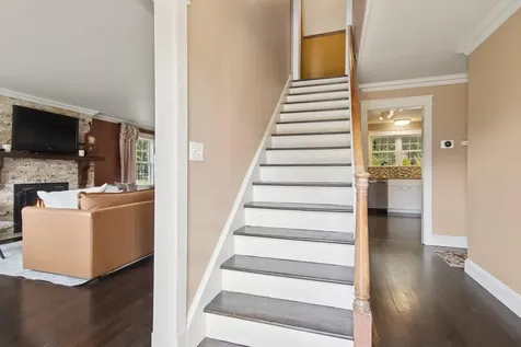 33 Wellesley Place Fishkill NY 12524