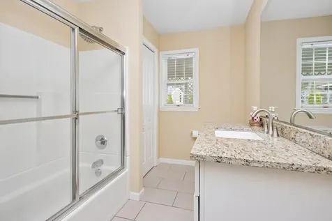 33 Wellesley Place Fishkill NY 12524