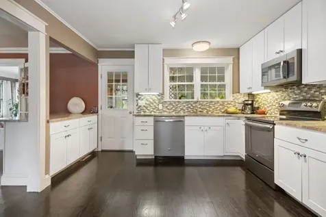 33 Wellesley Place Fishkill NY 12524