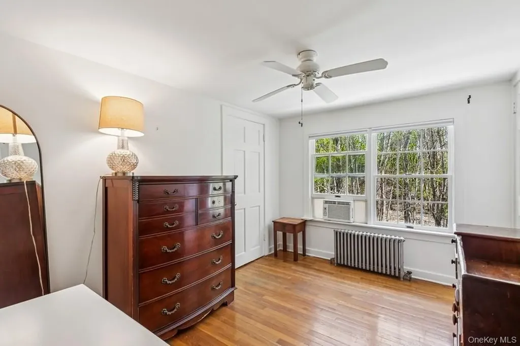 3320 Oregon Road Mattituck NY 11952