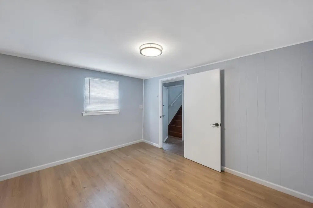148 Buckingham Place Lynbrook NY 11563