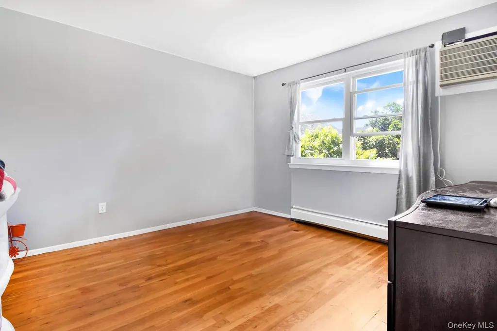 13506 62nd Road Flushing NY 11367