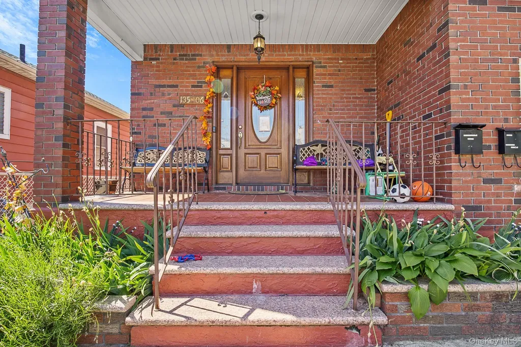 13506 62nd Road Flushing NY 11367