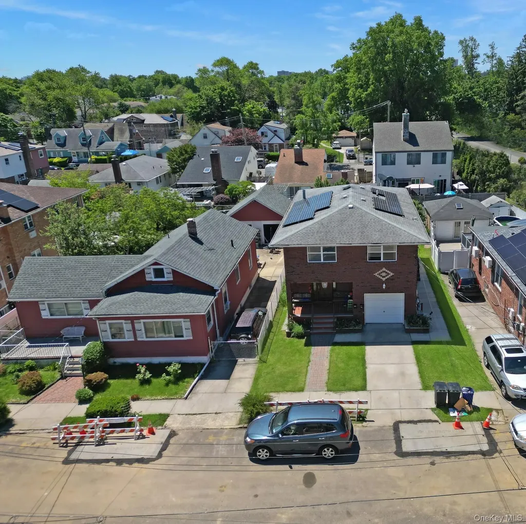 13506 62nd Road Flushing NY 11367