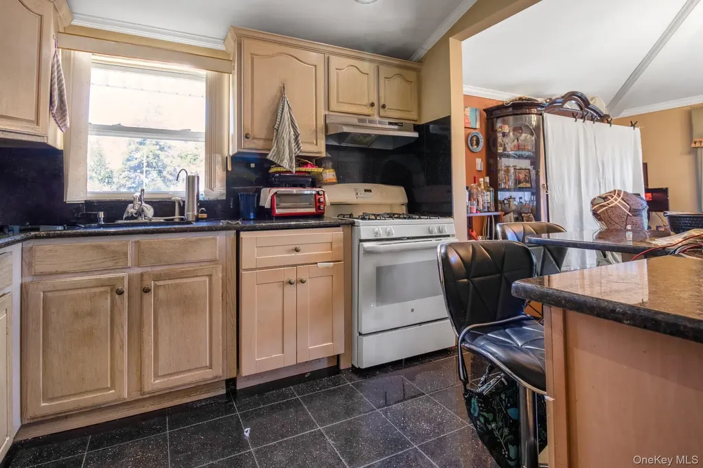 13506 62nd Road Flushing NY 11367