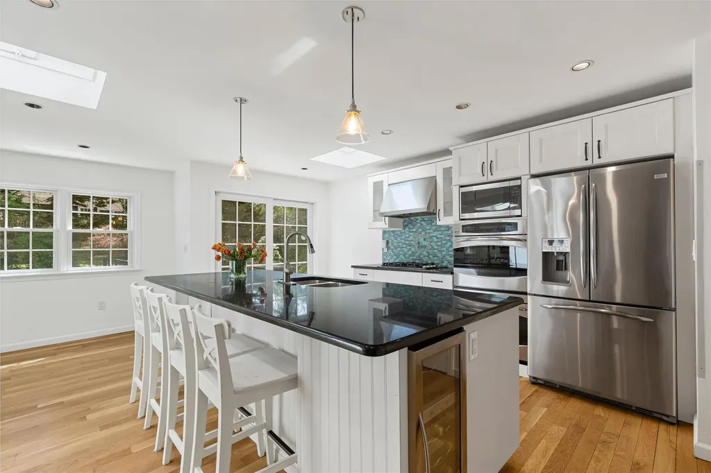 45 Shadow Lane New Rochelle NY 10801
