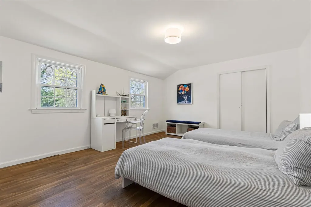 45 Shadow Lane New Rochelle NY 10801