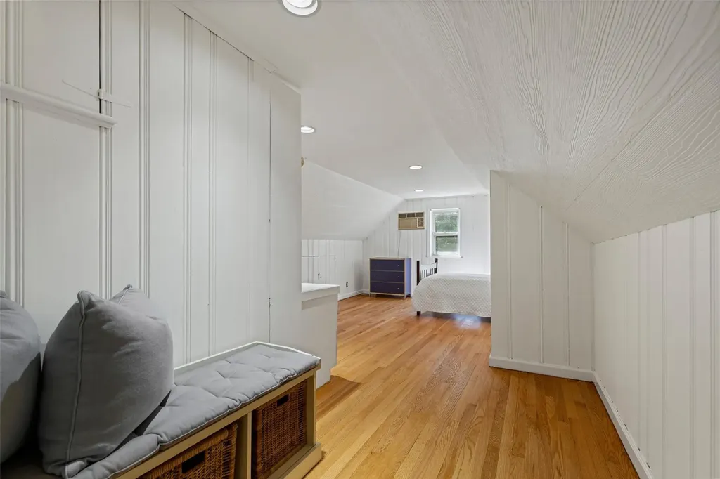 45 Shadow Lane New Rochelle NY 10801