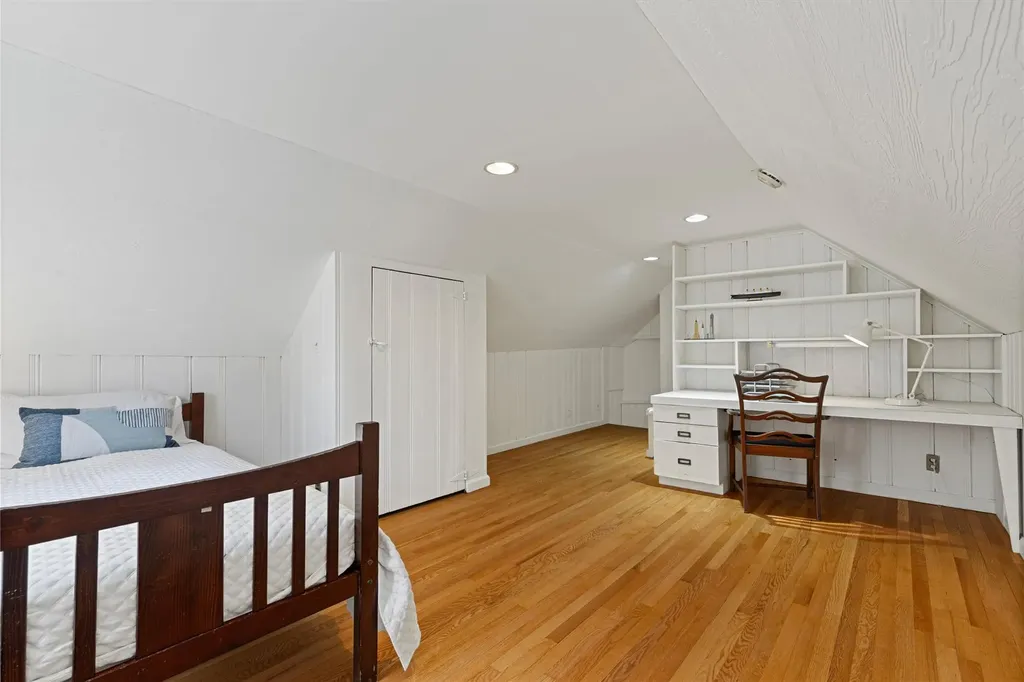 45 Shadow Lane New Rochelle NY 10801