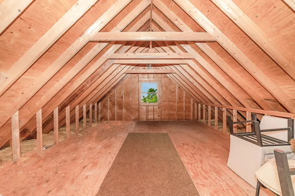 35 Dome Lane Wantagh NY 11793