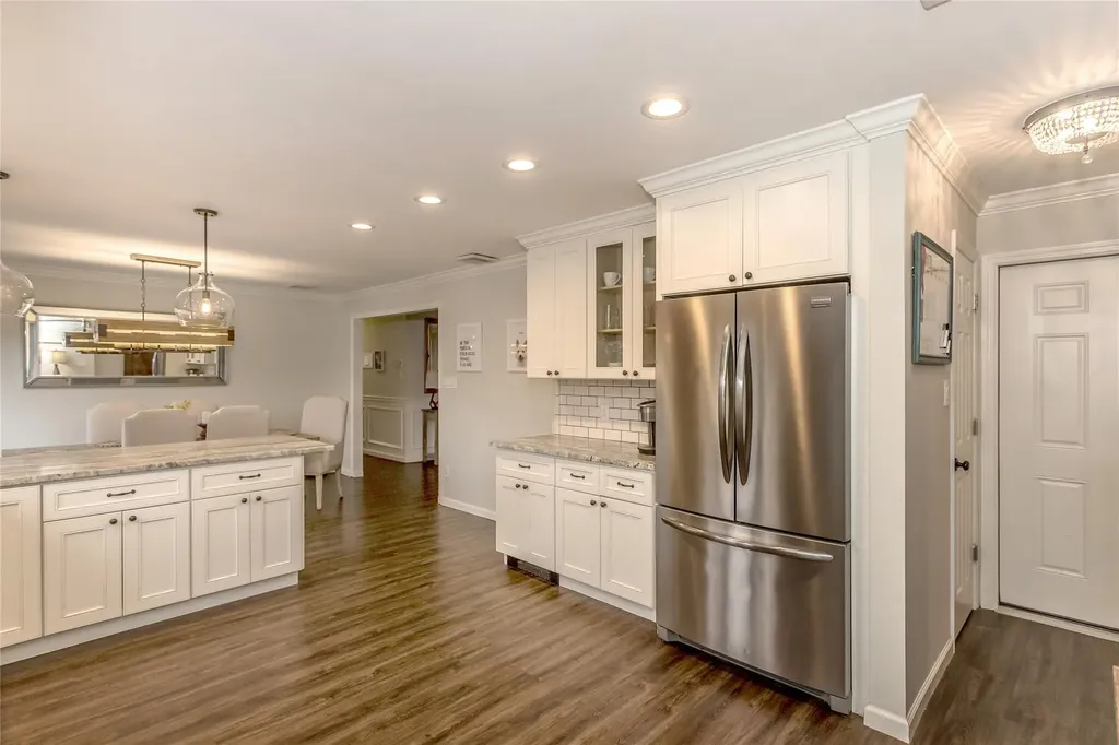 44 Winside Lane Coram NY 11727