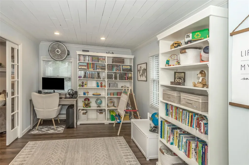 44 Winside Lane Coram NY 11727