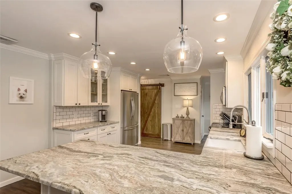44 Winside Lane Coram NY 11727