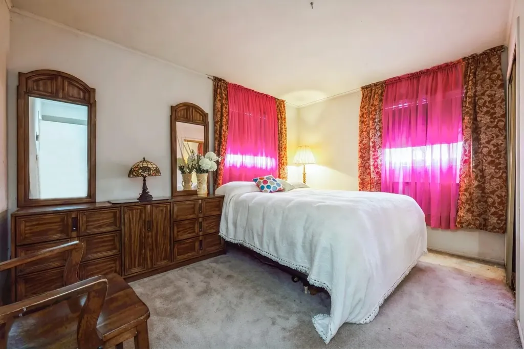 41 Bayview Place Massapequa NY 11758