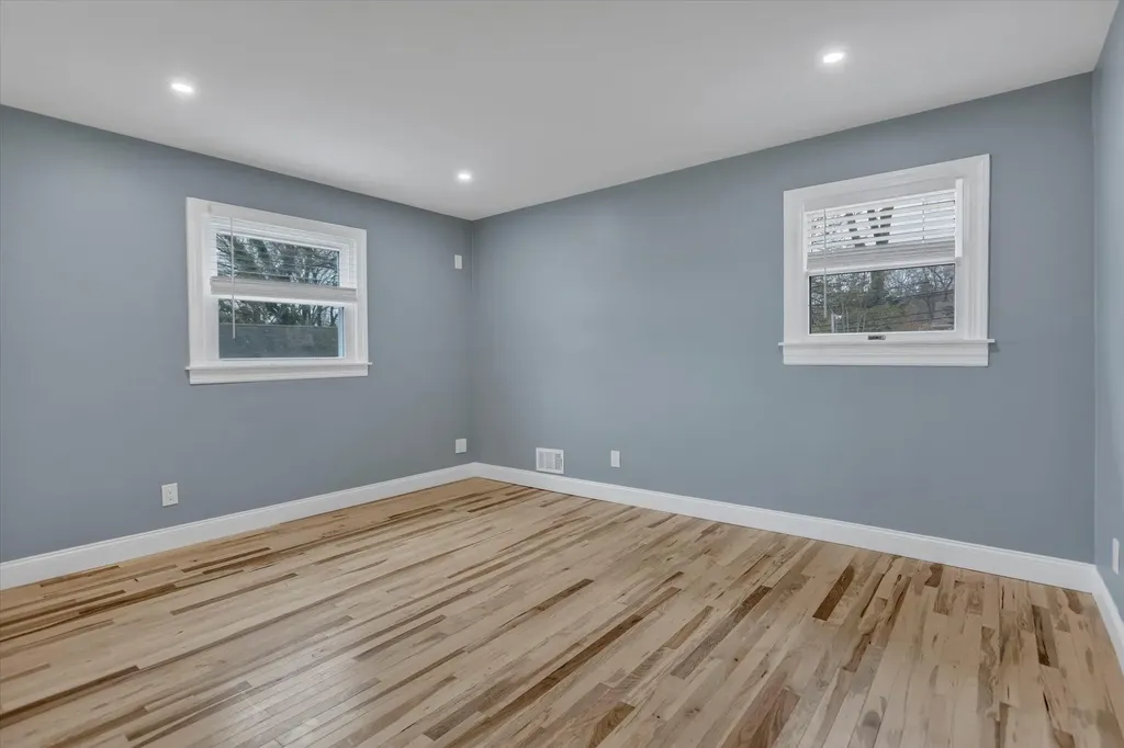 10 Weston Lane Smithtown NY 11787