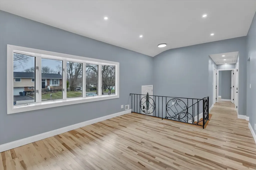 10 Weston Lane Smithtown NY 11787