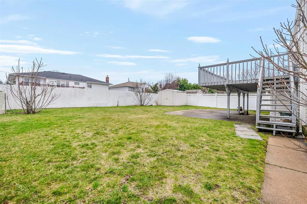 3245 Ocean Harbor Drive Oceanside NY 11572
