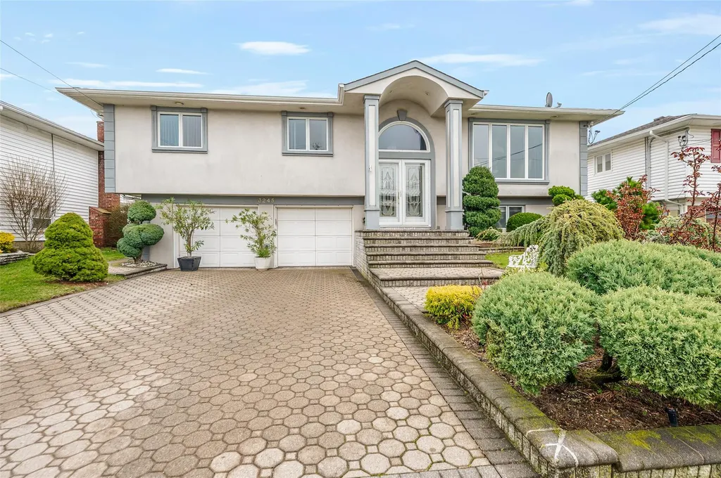 3245 Ocean Harbor Drive Oceanside NY 11572