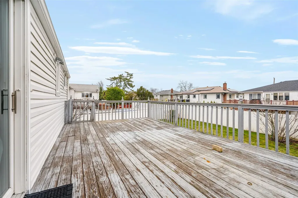3245 Ocean Harbor Drive Oceanside NY 11572