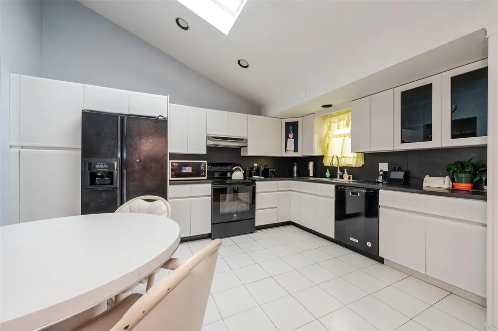 3245 Ocean Harbor Drive Oceanside NY 11572