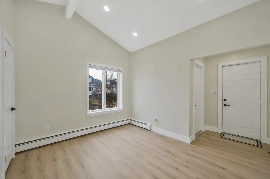 28 Shady Lane Coram NY 11727