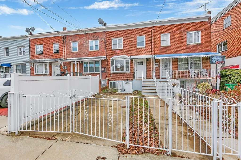 253 Swinton Avenue Bronx NY 10465