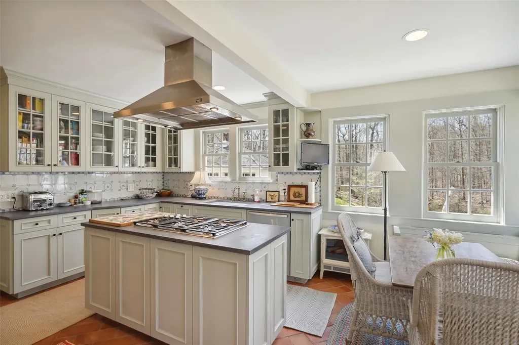 55 Mianus River Road Bedford NY 10506