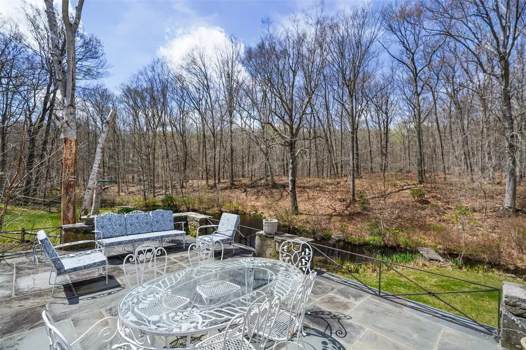 55 Mianus River Road Bedford NY 10506
