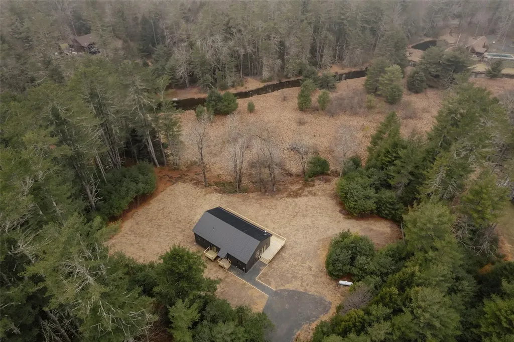 9 White Pine Lane Barryville NY 12719