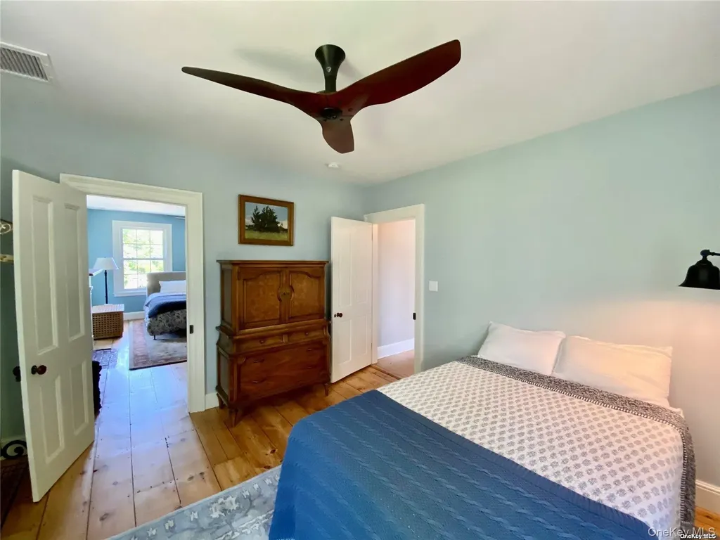 1685 Peconic Lane Peconic NY 11958