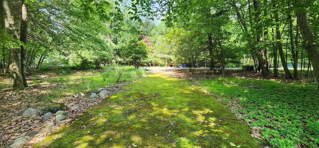 64 Pebble Path Rock Hill NY 12775