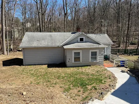 168 Foshay Avenue Pleasantville NY 10570