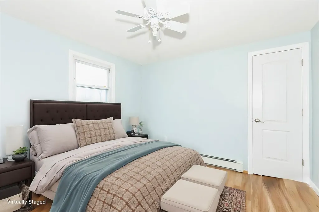 233 45th Street Lindenhurst NY 11757