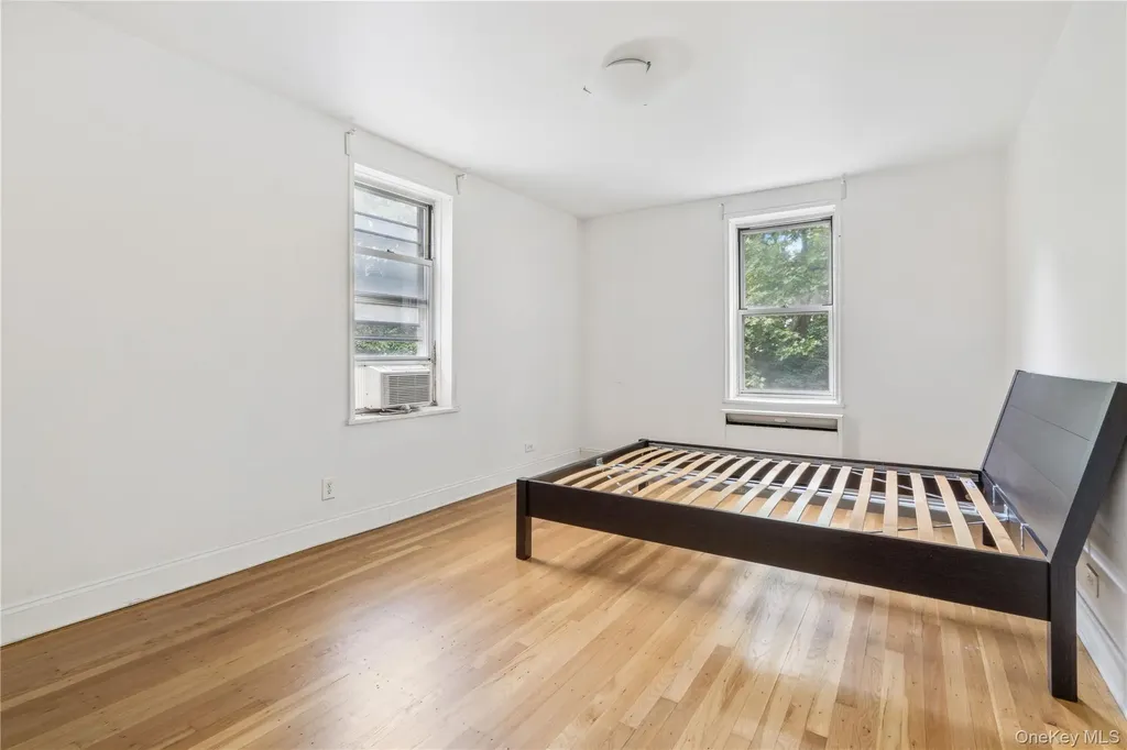 72-81 113th Streets Forest Hills NY 11375