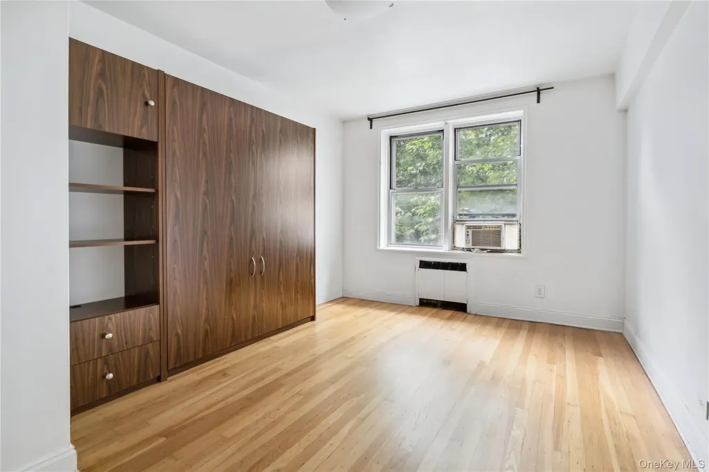 72-81 113th Streets Forest Hills NY 11375