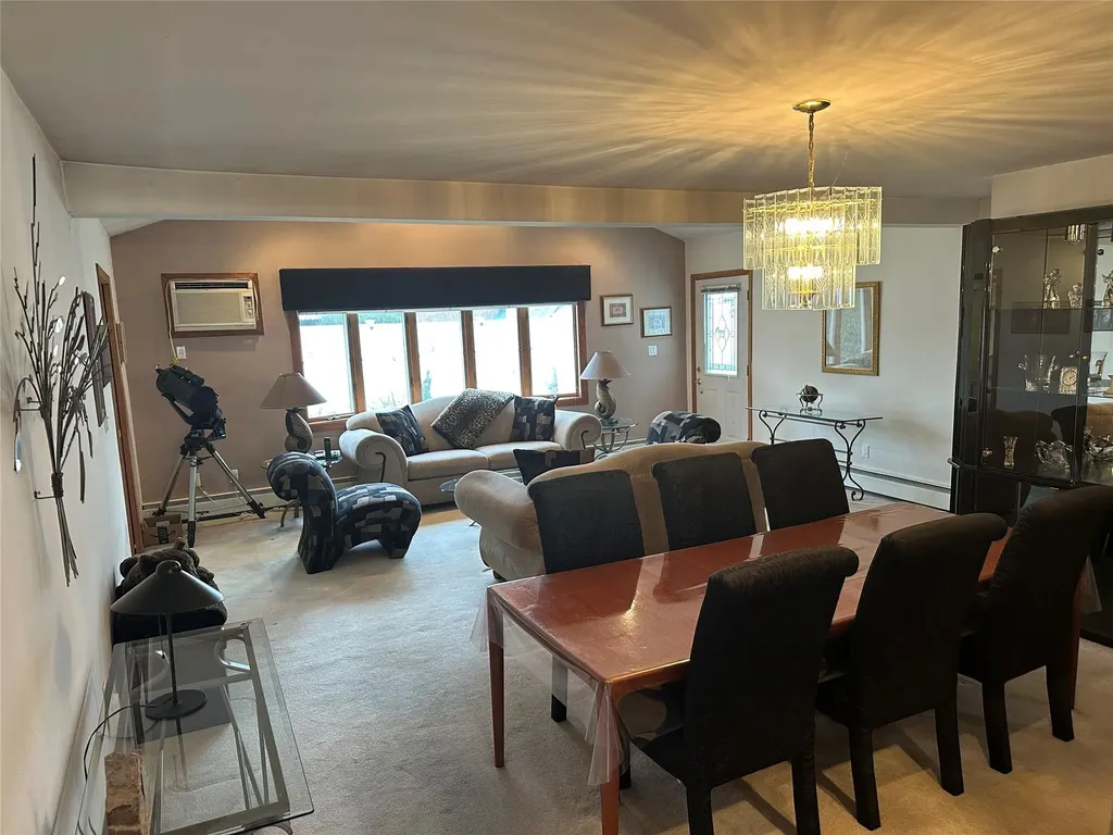59 Pilgrim Lane Westbury NY 11590