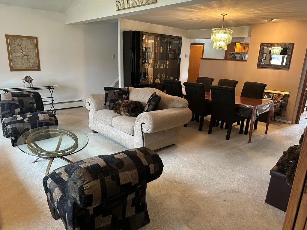 59 Pilgrim Lane Westbury NY 11590