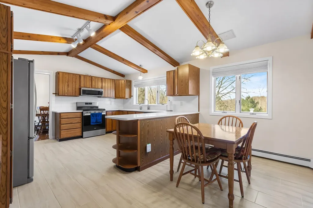 19 Hart Drive Poughkeepsie NY 12603
