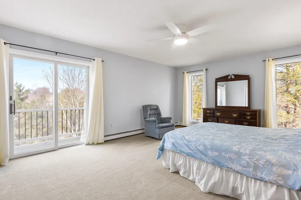 19 Hart Drive Poughkeepsie NY 12603