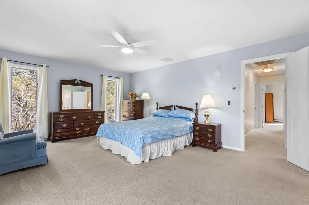 19 Hart Drive Poughkeepsie NY 12603