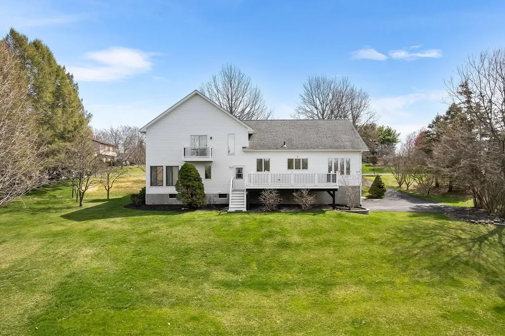 19 Hart Drive Poughkeepsie NY 12603